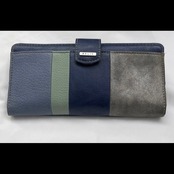 Relic Wallet - Picture 2 of 10